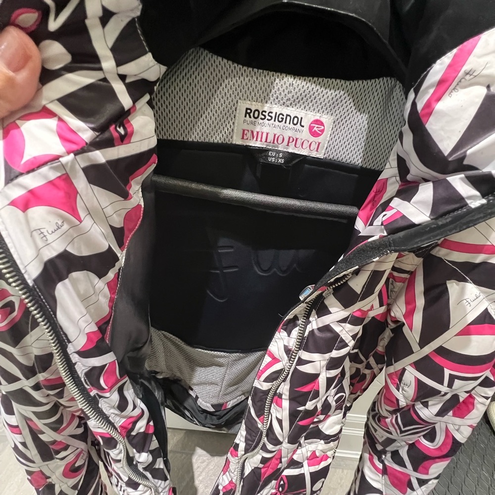 Rossignol x Emilio Pucci Ski Jacket - Picture 4 of 9